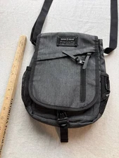 Swiss Gear 2316 Vertical Boarding Bag With Crossbody Adjustable Strap Unisex