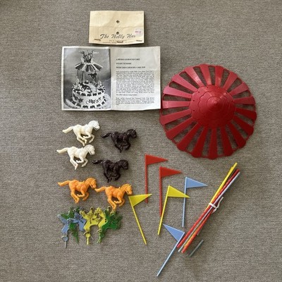 Vintage 1971 Lot of 19-pieces Wilton Cake Topper Circus Merry-Go-Round Carousel