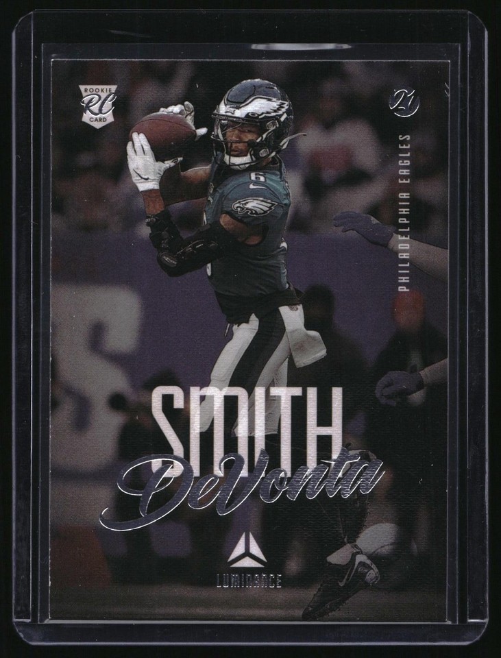 2021 Panini Chronicles Luminance #211 DeVonta Smith RC