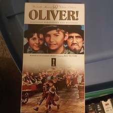 Oliver VHS 30th Anniversary Edition Columbia Pictures Ron Moody Oliver Reed