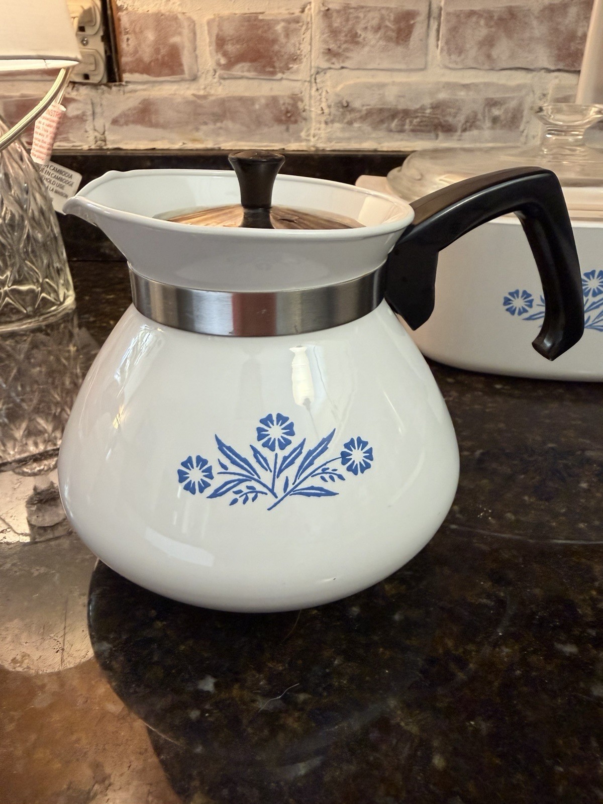 Blue Floral Pattern With Lid