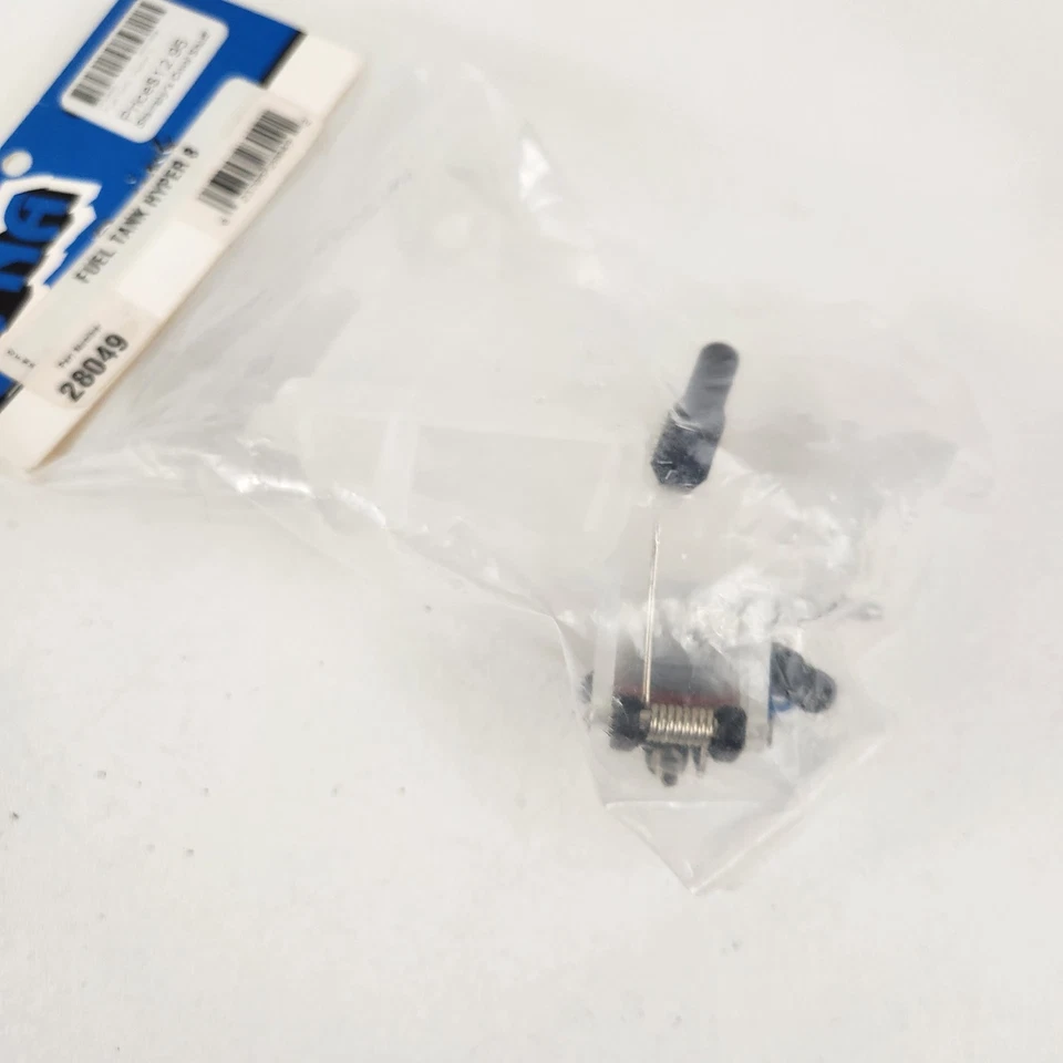 OFNA 28049 Fuel Tank for Hyper 8 Series Nitro Cars Hobao 88049 - Image 4 of 4