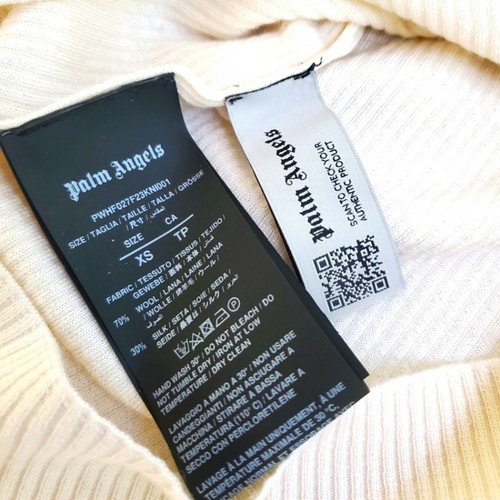 NUEVO CON ETIQUETAS $1,432 Suéter Palm Angels Lana Off-White Cuello alto Botón Abierto Lateral Talla XS - Imagen 6 de 14