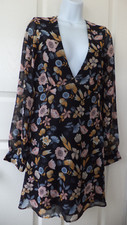 Forever 21 Contemporary Women's V Neck Lined Floral Mini Dress Juniors Size M