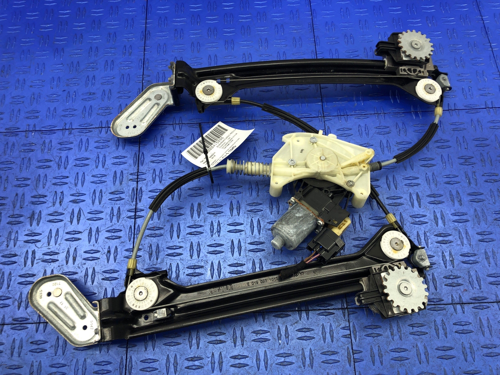 2014 - 2019 MASERATI GHIBLI M157 REAR RIGHT REAR DOOR WINDOW REGULATOR W/MOTOR