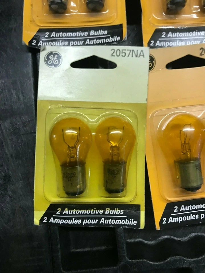 LOTE DE 12 GE 2057NA ÂMBAR - Lâmpada traseira --2057NA/BP2 - Imagem 2 de 3