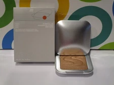 R.E.M. BEAUTY ~ INTERSTELLAR TOP COAT ENLUMINEUR ~ MISS MARS ~ 0.28 OZ