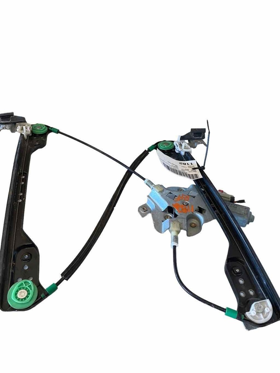 05 06 07 08 DODGE MAGNUM Front Door Window Regulator Right