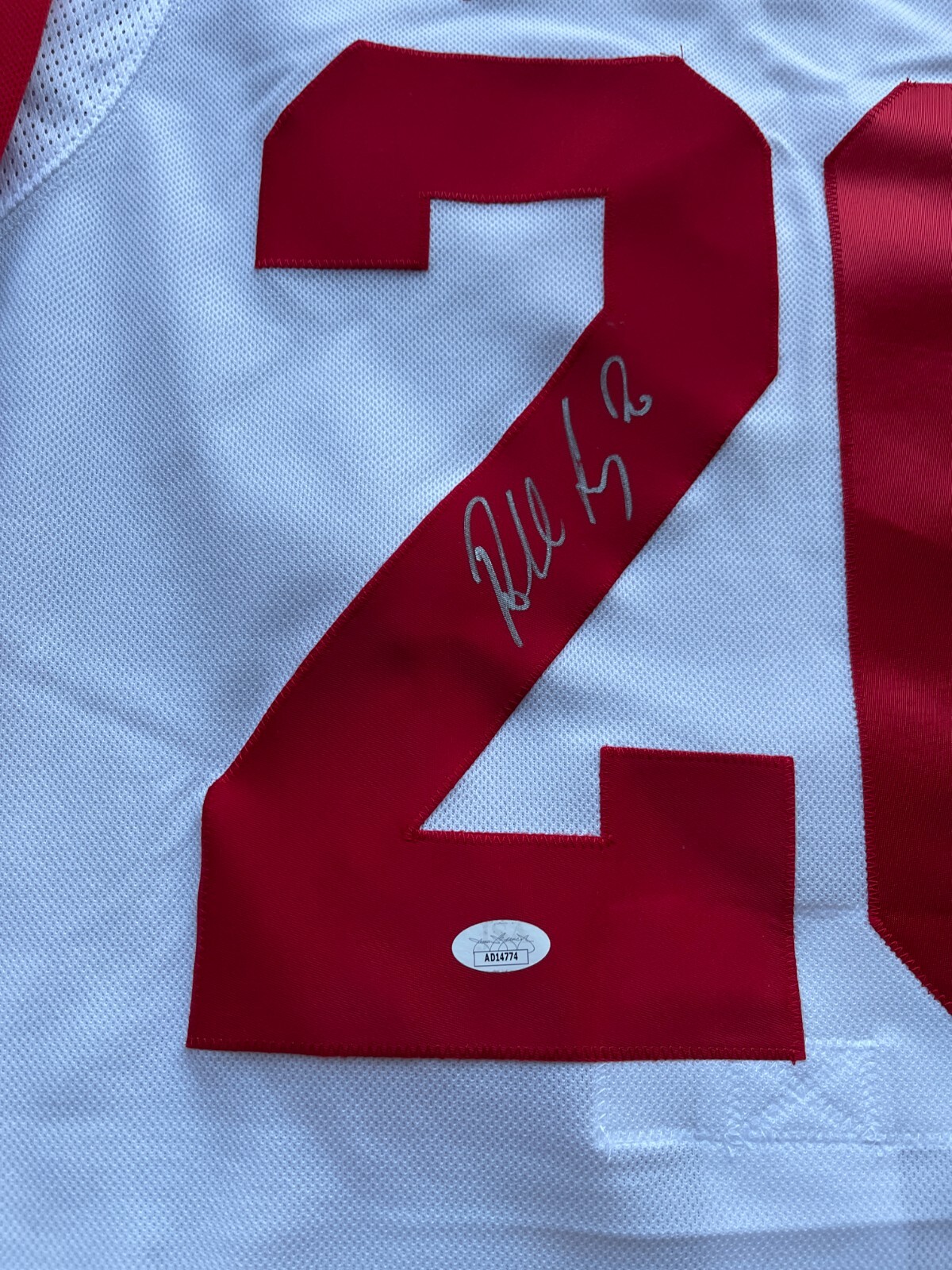 Picture 3 of 6