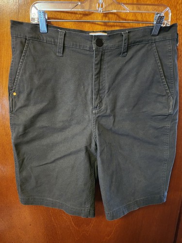 Men's Size 32 CAT Caterpillar Hunter Green 8" Inseam Cargo Work Shorts - Picture 2 of 10