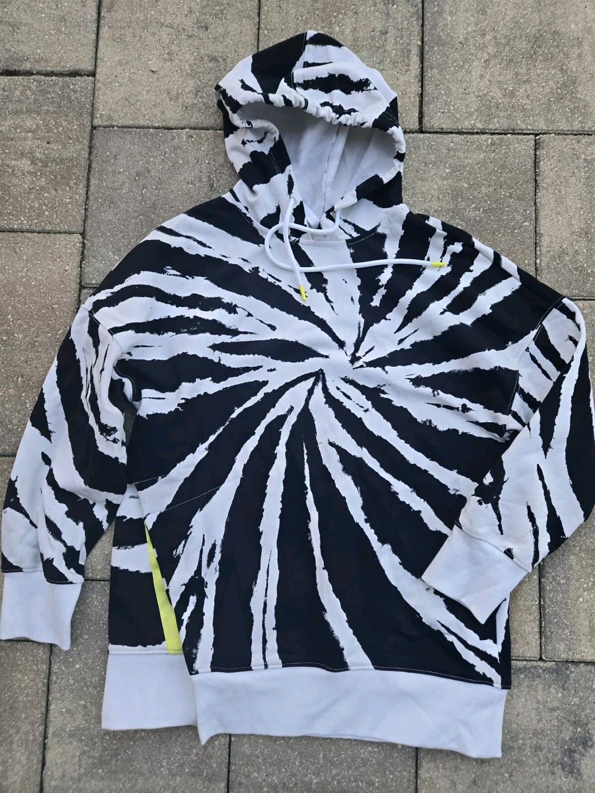 Fabletics Jasmine Slit Pullover Hoodie Black Whit… - image 1