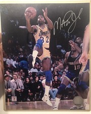 Magic Johnson Signed Autograph 8x10 Photo With Los Angeles Lakers