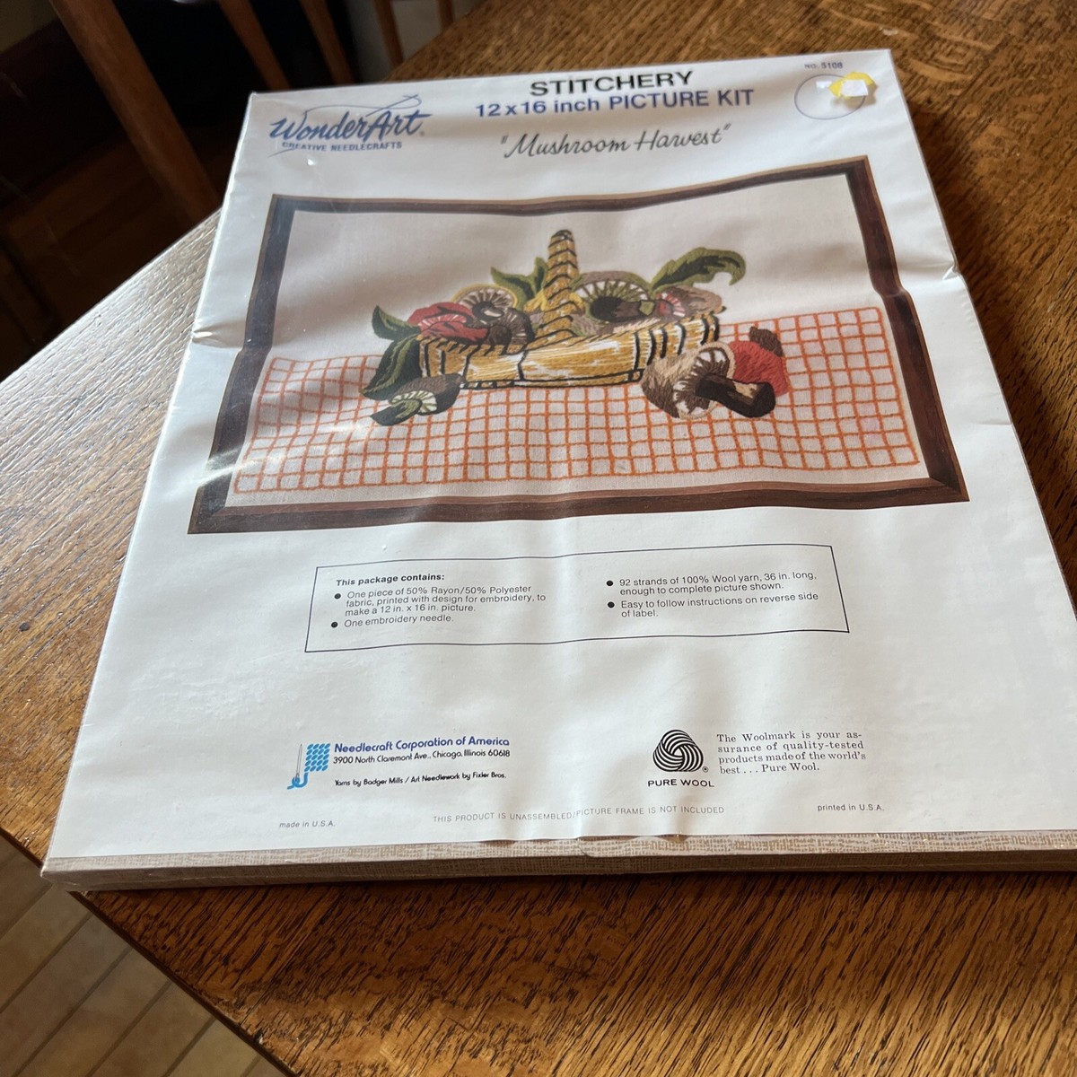 Kit De Broderie Crewel Vintage – Arbres D’automne & Champignons – CEWEC & WONDERART (commencé)