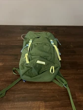 Embark Backpack Hiking Camping Cycling Bladder Green 20L Hydration Pack