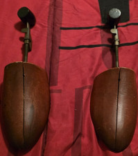 Wood Shoe Trees Pair Adjustable Split Toe with Metal Hardware