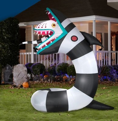 9.5 FT ANIMATED SANDWORM FROM BEETLEJUICE Airblown Lighted Yard Inflatable