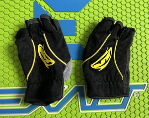 JT PAINTBALL FINGERLESS GLOVES - ADULT ONE SIZE-BLACK /YELLOW / GRAY -VINTAGE OG