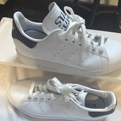 Adidas Stan Smith White/Blue Low Top Lace Up Sneakers Striped Heel Tab