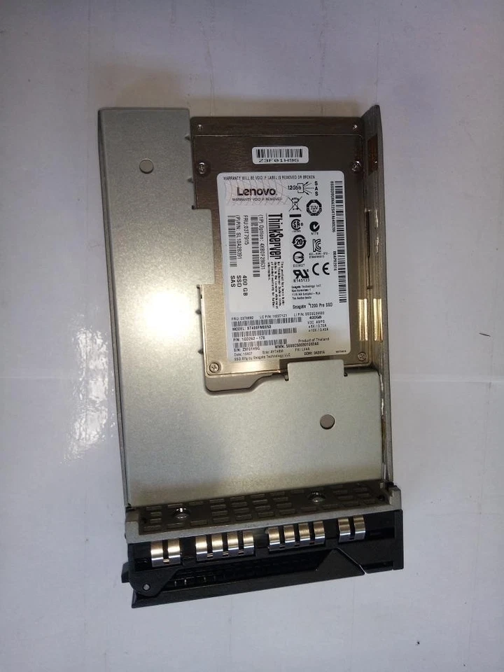 Lenovo 400GB 03T7914 ThinkServer 4XB0F28631 12Gb/s SAS 2.5" in 3.5'' Tray SSD - Image 2 of 4