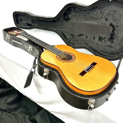 Hermanos Conde (1990) Media Luna Classical / Flamenco Guitar   Madrid, Spain