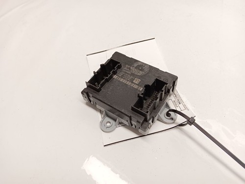 2018-19 RANGE ROVER SPORT REAR RIGHT DOOR CONTROL MODULE - Picture 3 of 8