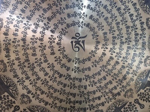 26" Tibetan Healing Gong — Handmade Hand-Hammered Sound Gong for Meditation - Picture 6 of 9