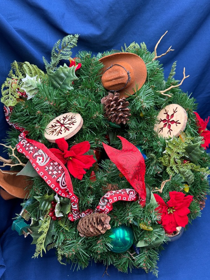 FORT WILDERNESS RESORT Disney Cast Member Exclusive Prop Christmas