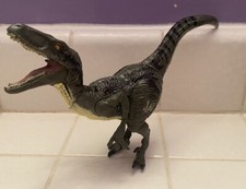 Velociraptor Dinosaur Jurassic World Hasbro 2015