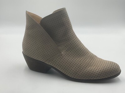 Me Too Perforated Leather Boots Zinnia8 Size 11M