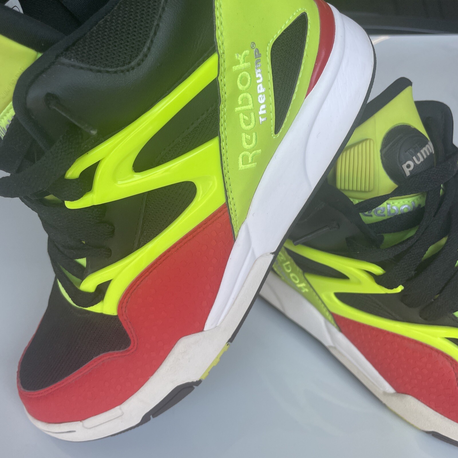 reebok pump omni lite white