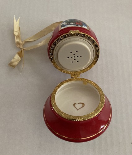 Mr Christmas Musical Bell 2010 Ornament Decoration Red 4 Inches NWOB See Details - Picture 4 of 12