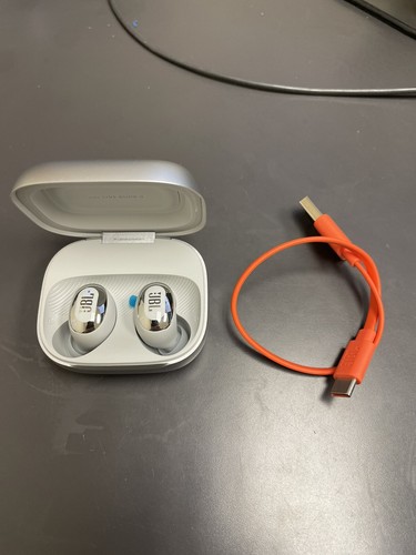 JBL Live Buds 3 Noise-canceling True Wireless Earbuds - Silver - Picture 4 of 8