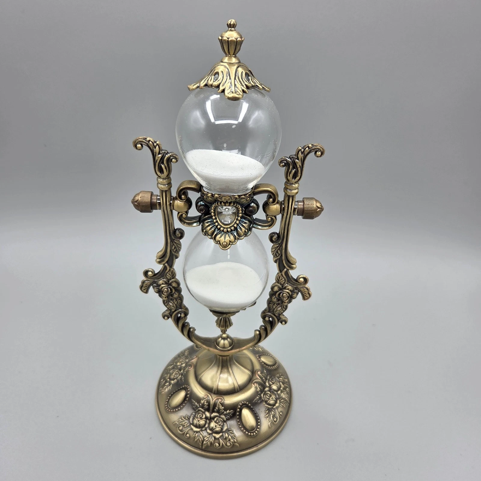 Vintage Style Hourglass Sand Timer 15 Minute Rotating Antique Brass Rose Frame
Opens in a new window