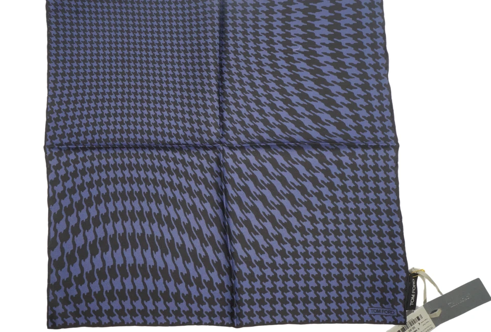 NUEVO CON ETIQUETAS TOM FORD Azul y Negro Pata de Gallo Estampado Seda Bolsillo Cuadrado Italia 15.5 Defecto Foto 2 de 4