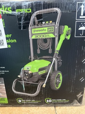 Greenworks Pro 3000 PSI 2.0 GPM Brushless Electric Pressure Washer Combo