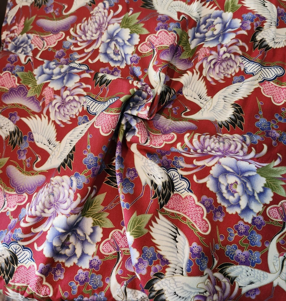 2007 Kona Bay азиатская ткань белые птицы журавли цветы на красный хлопок в ярдах - Изображение 2 из 4