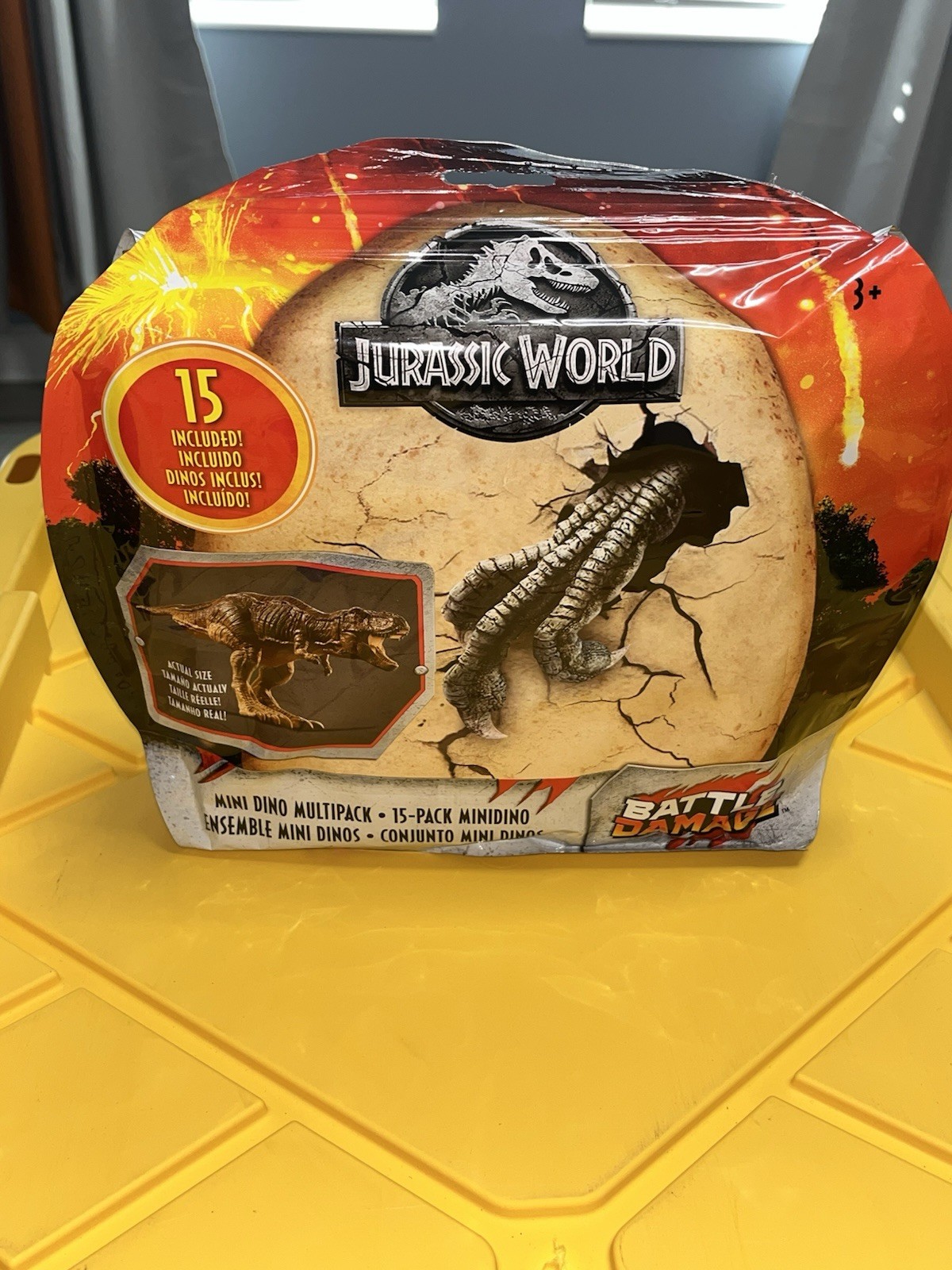 Mattel Jurassic World Battle Damage 15 Pack Mini Dino Set Exclusive Dinosaurs!