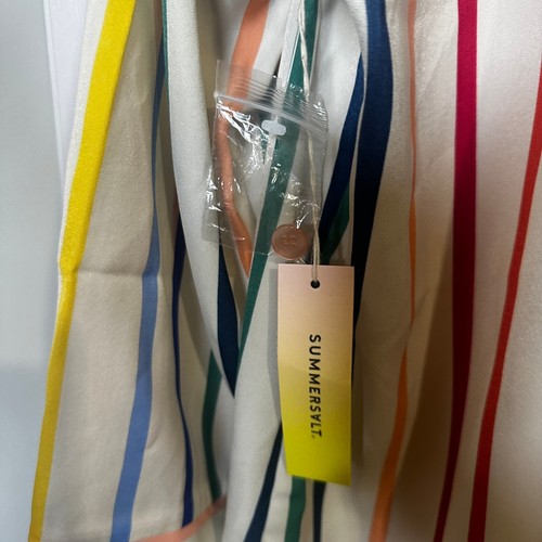 SUMMERSAULT Size M Multi-Color Striped Pajama Set - Picture 8 of 13
