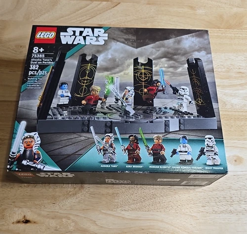 LEGO Star Wars Ahsoka Tano’s Duel on Peridea Set 75385 with 5 Mini Figs