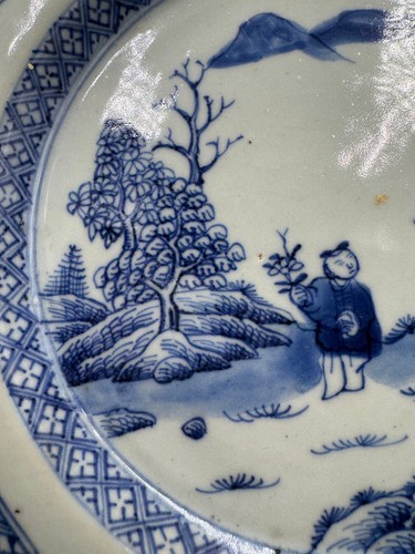ANTIQUE Chinese 18th C. Qianlong Blue & White Women & Kid Porcelain Plate 7 '' - Picture 8 of 9