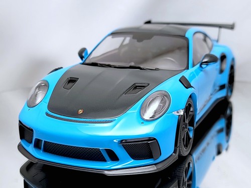 Minichamps Porsche 911 (991.2) GT3 RS equipamiento Weissach 2019 azul negro 1:18 - Imagen 4 de 16