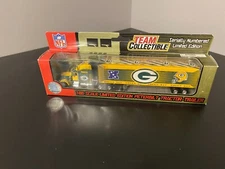 ERROR Team Collectible NFL Green Bay Packers 1:80 Peterbilt Tractor-Trailer