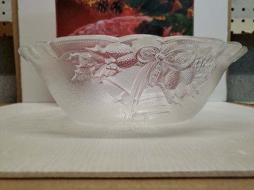 Mikasa Crystal Holiday Bells Oval Bowl 10" Original Box Pre-owned/New - Picture 2 of 12