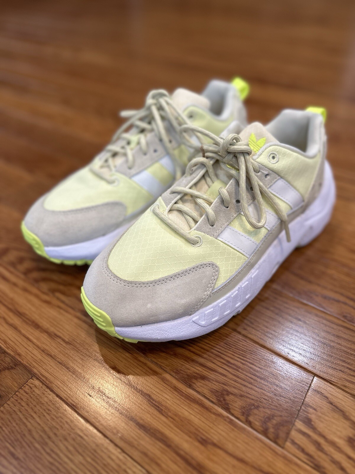 Adidas ZX 22 Boost Yellow And Cream Women’s Sneakers Adidas ZX 22 Boost Yellow And Cream Women’s Sneakers