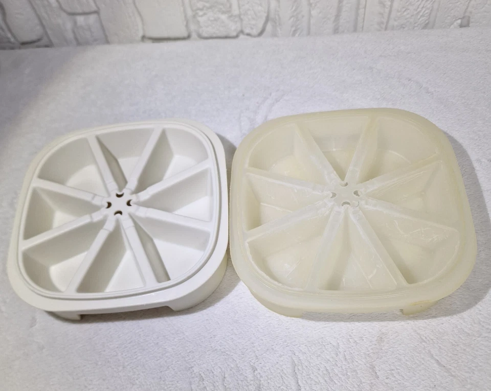 2 Vintage Tupperware Ice Cube Trays – Rare Collectible Wedge-Shaped Compartments - Image 2 of 4