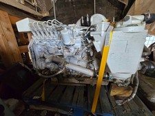 Cummins 6bta 5.9-m 370 Hp Marine Diesel Engine W Zf 220a  90 Day Warranty