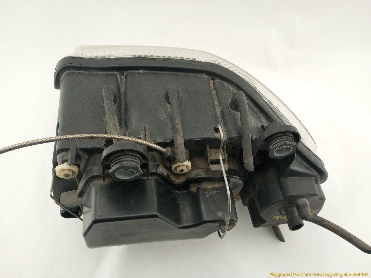 Maserati Quattroporte 2003-2008 Right Headlight