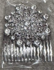 New Faux Flower Crystal Rhinestone Clear White Bridal Hair Comb Silvertone