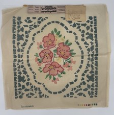 New Vintage Brunswick Floral Pattern P496 Needlepoint Canvas-design area 18x18  