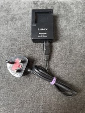 Lumix Panasonic DE-A84 Battery Charger With Power Supply